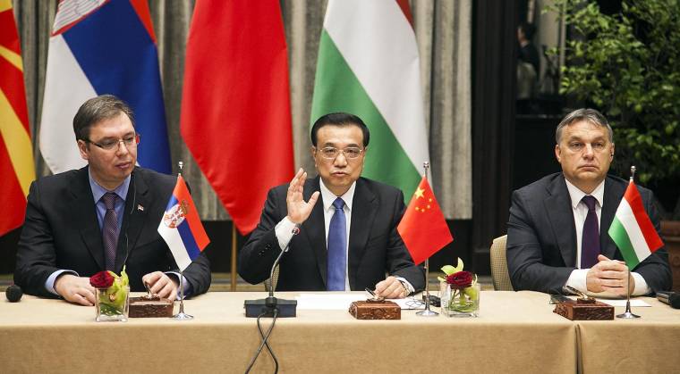 Les Premiers ministres serbe, chinois et hongrois, en 2014 (illustration) ( POOL / - )