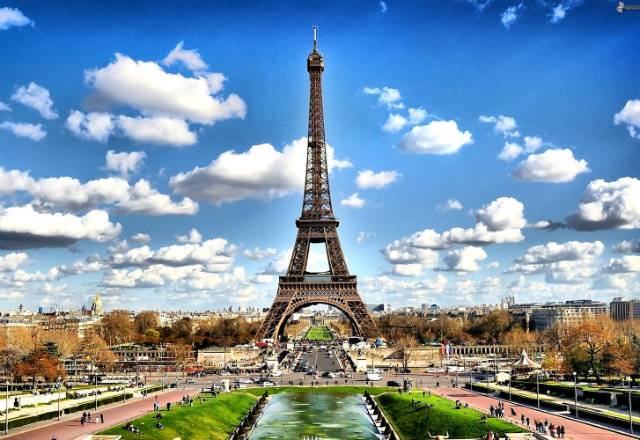 Les investisseurs étrangers sont vraiment de retour sur l'immobilier de luxe parisien ( Crédits : Pexels )