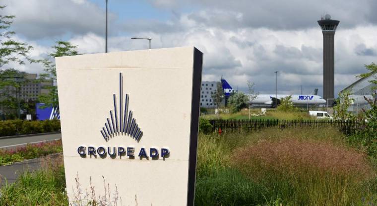 Le titre du leader mondial de la gestion des aéroports progresse de 12% sur un an. (© E. Piermont / AFP)