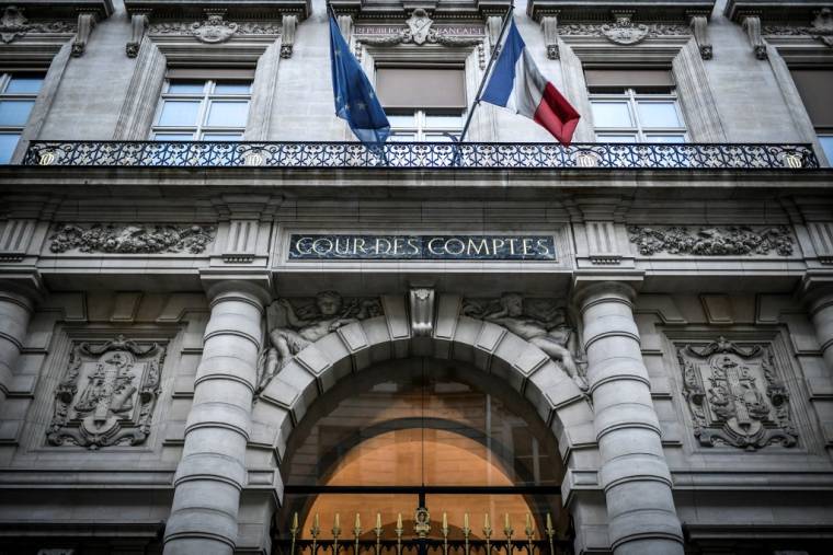 La façade de la Cour des comptes, le 16 février 2022 à Paris. ( AFP / STEPHANE DE SAKUTIN )