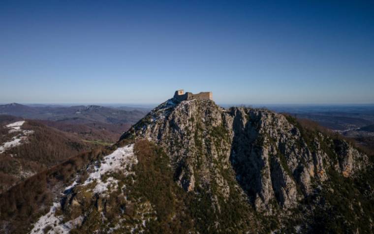 Le château de Montségur, en Ariège, le 27 mars 2024 ( AFP / Ed JONES )