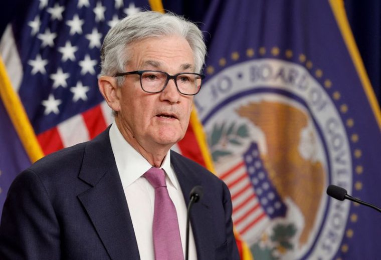 Jerome Powell s'adressant aux journalistes lors d'une conférence de presse