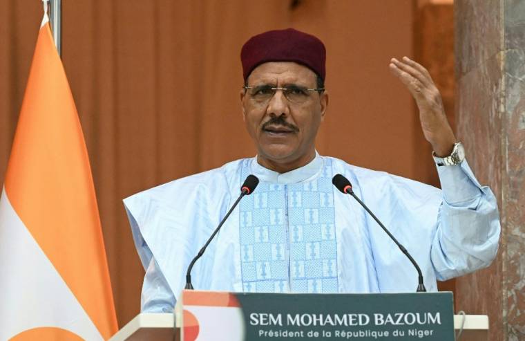 Mohamed Bazoum à Niamey, au Niger, le 2 mai 2022. ( AFP / ISSOUF SANOGO )