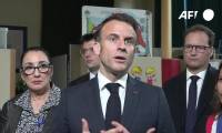 Macron veut "protéger l'école" d'une "forme de violence désinhibée"