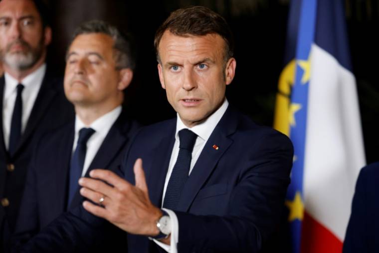 Le président Emmanuel Macron s'exprime le 24 mai 2024 à Nouméa ( POOL / Ludovic MARIN )