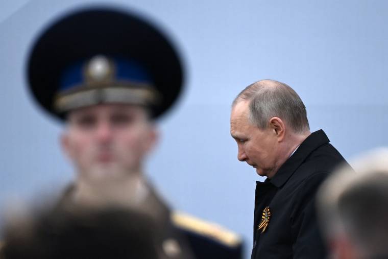 Vladimir Poutine sur la Place rouge de Moscou, le 9 mai 2022. ( AFP / KIRILL KUDRYAVTSEV )