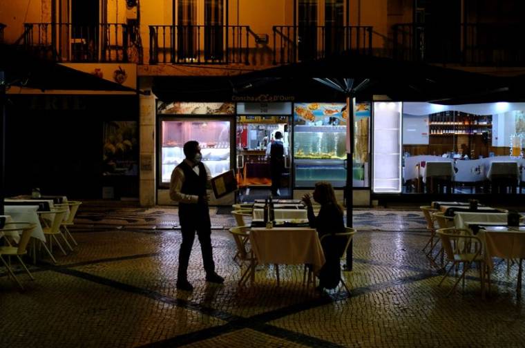 CORONAVIRUS: LE PORTUGAL LÈVE LE COUVRE-FEU GRÂCE À L'AVANCÉE DE LA VACCINATION
