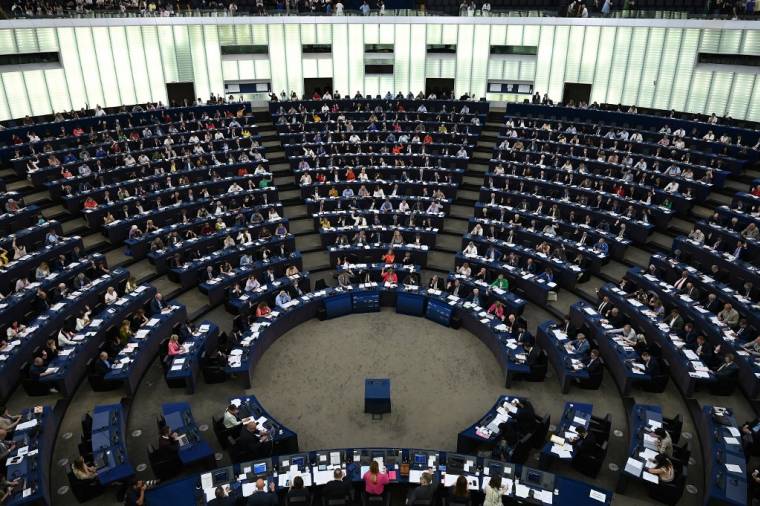 Les membres de la commission européenne à Strasbourg, le 6 juillet 2022. ( AFP / PATRICK HERTZOG )