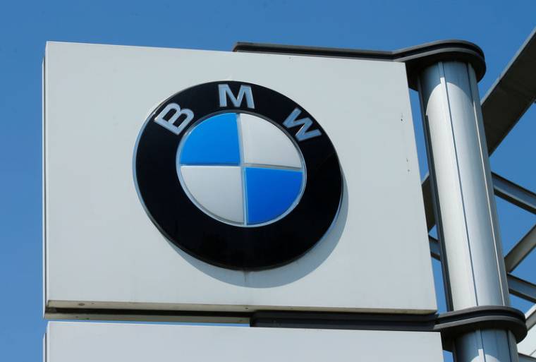 BMW: LA VOITURE ÉLECTRIQUE PÈSE SUR LA MARGE, LE TITRE BAISSE
