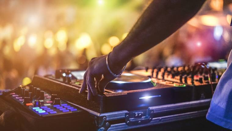 Une Fête de la musique adaptée en 2020 (Crédits photo : Shutterstock)