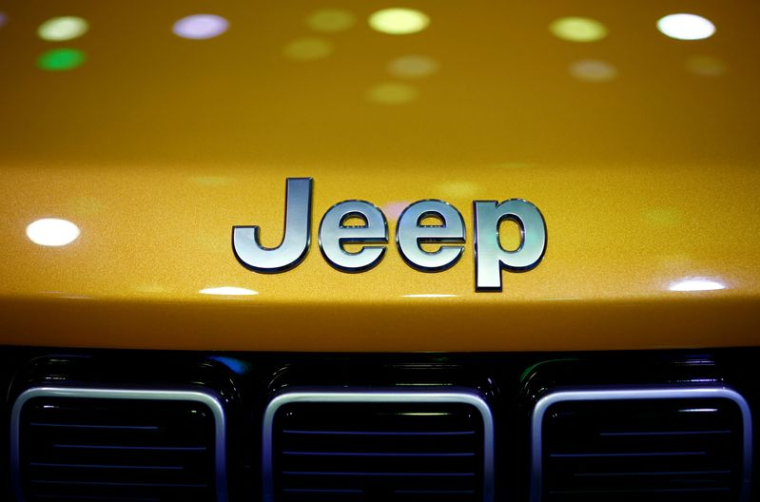 Le logo de Jeep au Paris Auto Show 2022