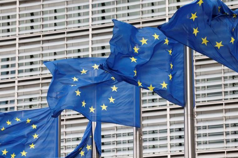 Photo d'archives des drapeaux de l'Union européenne à Bruxelles