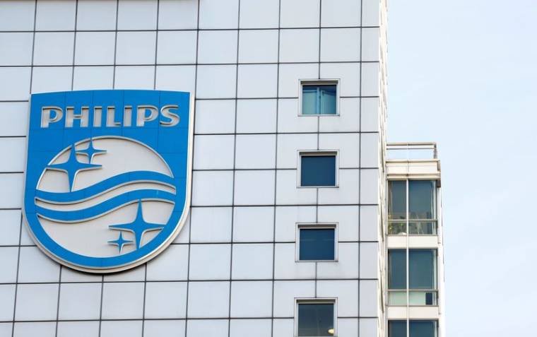 Photo d'archives du logo de Philips au siège de la société à Amsterdam
