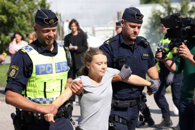 L'activiste pour le climat Greta Thunberg lors d'une nouvelle action climatique à Oljehamnen, à Malmö