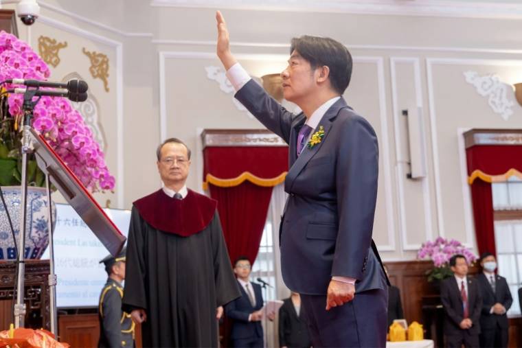 Le nouveau président de Taïwan Lai Ching-te prête serment lors de son investiture, le 20 mai 2024 à Taipei ( Bureau de la présidence taïwanaise / Handout )