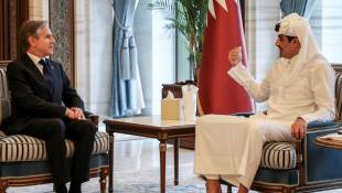 Le secrétaire d'Etat américain, Antony Blinken, rencontre l'émir du Qatar, Tamim ben Hamad Al-Thani, au palais de Lusail, le 12 juin 2024 ( POOL / Ibraheem AL-OMARI )