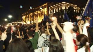 Géorgie : des milliers de manifestants après le vote d'une loi sur l'"influence étrangère"