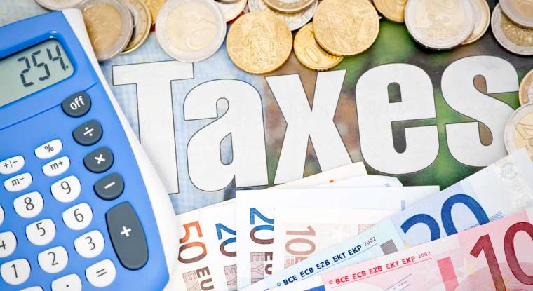 Impôt sur le revenu, taxes locales, IFI : des paiements concentrés sur la fin de l'année. (© Adobestock)