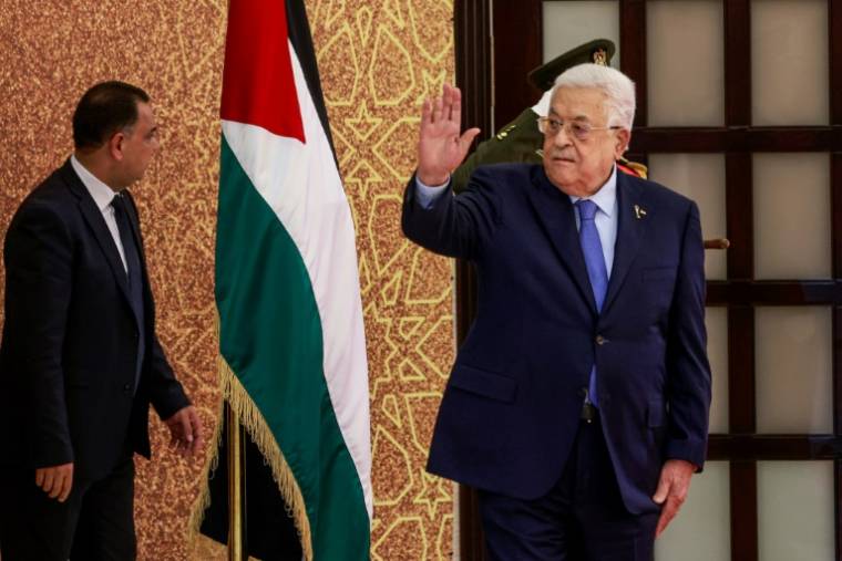 Le président de l'Autorité palestinienne, Mahmoud Abbas, lors d'une cérémonie de prestation de serment de ministres récemment nommés, le 31 mars 2024 à Ramallah, en Cisjordanie occupée  ( AFP / Jaafar ASHTIYEH )