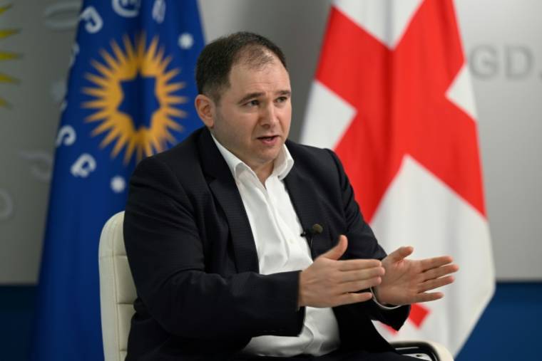 Nikoloz Samkharadzé, élu du parti "Rêve géorgien" au pouvoir, lors d'une interview avec l'AFP, le 13 mai 2024 à Tbilissi, en Géorgie ( AFP / Vano SHLAMOV )