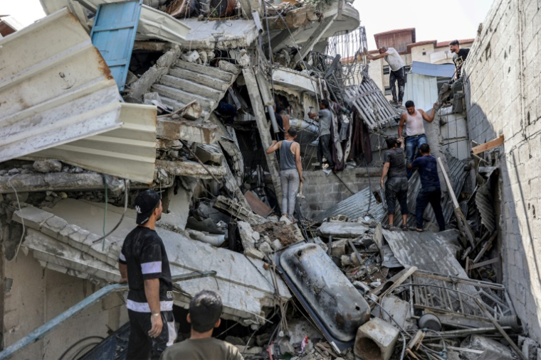 Destructions après un bombardement israélien à Jabalia, dans le nord de la bande de Gaza, le 15 octobre 2024 ( AFP / Omar AL-QATTAA )