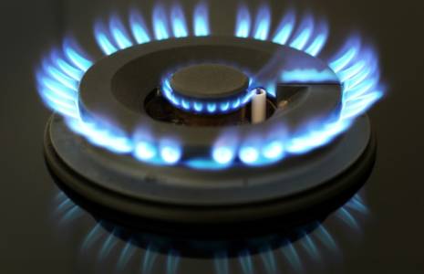 Le niveau moyen du prix référence du gaz se situera en moyenne à 129,2 euros TTC du MWh contre 115,7 euros/MWh en juin, selon les estimations ( AFP / Daniel ROLAND )
