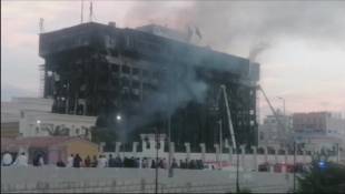 Egypte: un énorme incendie ravage un siège de la police à Ismaïliya