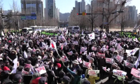 Corée du Sud : les partisans de Yoon manifestent devant le bureau des enquêteurs