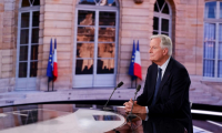 Le nouveau Premier ministre, Michel Barnier, s'exprime lors du journal télévisé de TF1 à Boulogne-Billancourt, près de Paris, le 6 septembre 2024 ( POOL / Ludovic MARIN )