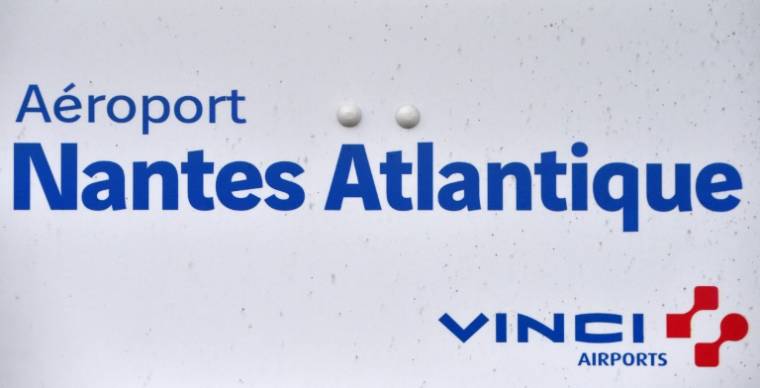 Le logo de Vinci à l'aéroport Nantes-Atlantique, à Bouguenais, le 25 juin 2016 ( AFP / LOIC VENANCE )