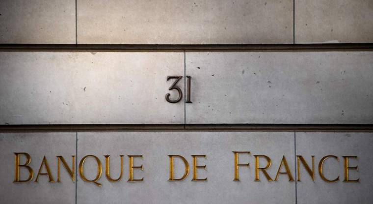 La Banque de France devrait mettre un terme au taux d’usure des découverts et des crédits à la consommation. (© AFP)