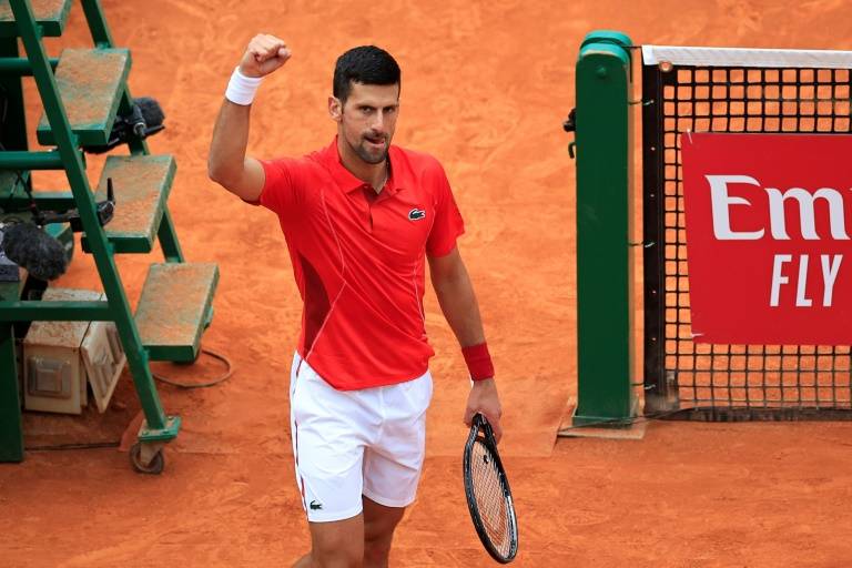 Le Serbe Novak Djokovic après son match remporté face au Russe Roman Safiullin, à Monte-Carlo, le 9 avril 2024 ( AFP / Valery HACHE )
