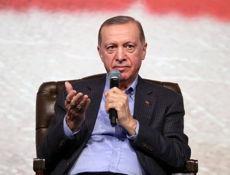 Le président turc Erdogan parle lors d'un événement à Bilecik