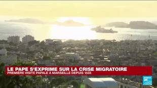 "Je pense aux nombreux frères et sœurs qui se sont noyés dans la peur", dit le pape à Marseille