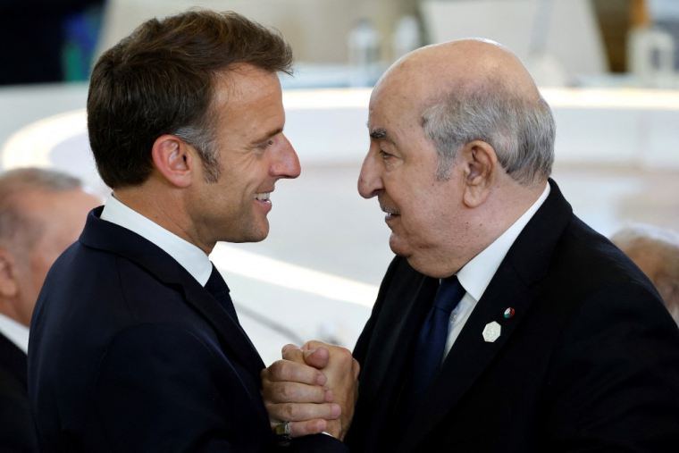 Emmanuel Macron et Abdelmadjid Tebboune à Savelletri, en Italie, le 14 juin 2024. ( AFP / LUDOVIC MARIN )