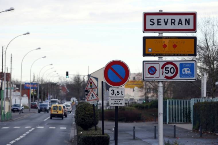 Deux hommes ont été tués par balles dimanche à Sevran, moins de 48 heures après une fusillade liée au narcotrafic qui avait fait un mort et plusieurs blessés graves dans cette ville de Seine-Saint-Denis ( AFP / PATRICK KOVARIK )