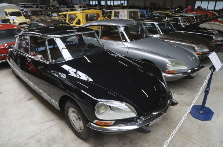 Une DS 21 "Prestige" au Conservatoire Citroen d'Aulnay-sous-Bois (illustration) ( AFP / JACQUES DEMARTHON )