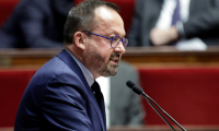 Le ministre de la Santé Yannick Neuder le 2 décembre 2024 à l'Assemblée nationale à Paris ( AFP / STEPHANE DE SAKUTIN )