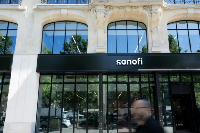 Le siège de Sanofi à Paris le 31 mai 2023 ( AFP / ALAIN JOCARD )