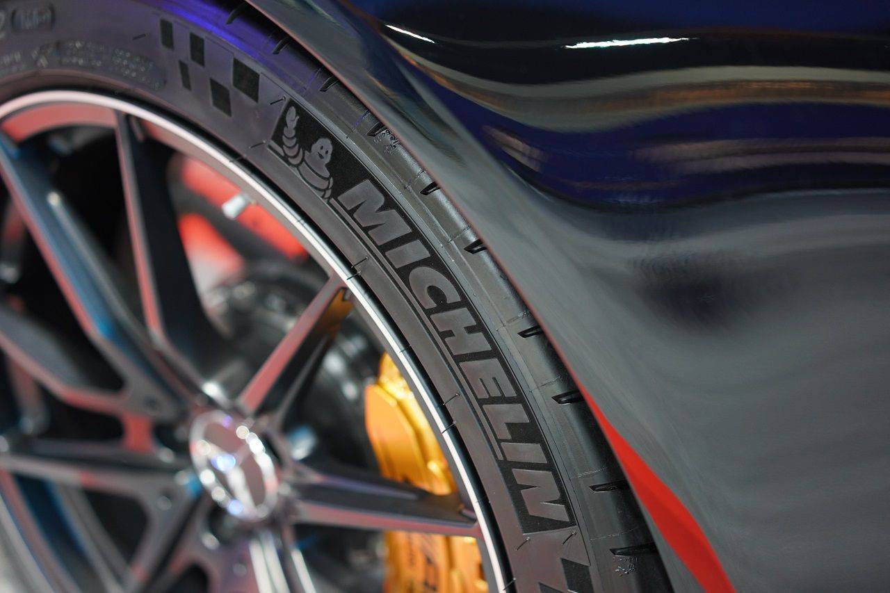 Un pneu Michelin (Crédit:  / Adobe Stock)