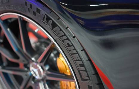 Un pneu Michelin (crédit photo : Adobe Stock /  )