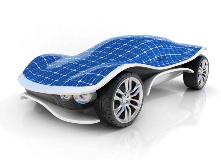 Auto : tout savoir sur les voitures solaires / iStock.com - koya79