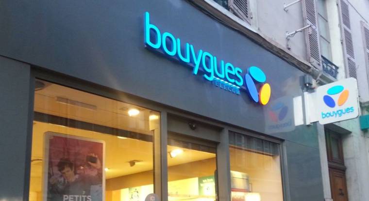 Sur un mois, le titre Bouygue grimpe de 6,6%. (L. Grassin)