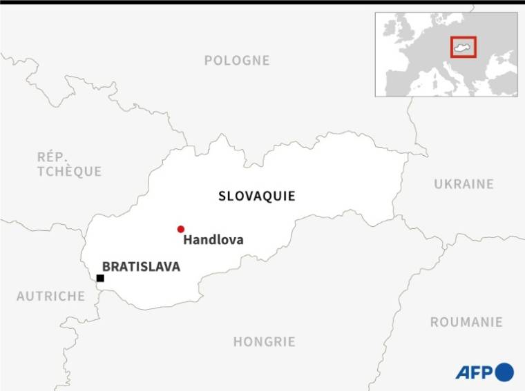 Carte de la Slovaquie localisant la ville de Handlova dans le centre du pays, où le Premier ministre slovaque a été blessé par balle le 15 mai ( AFP / Valentin RAKOVSKY )