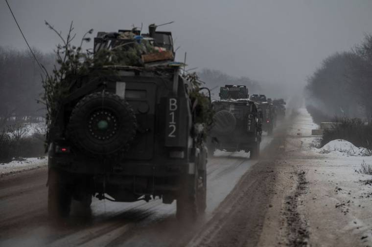Des véhicules blindés dans la région de Donetsk