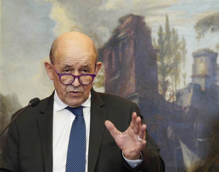 Le ministre des Affaires étrangères français, Jean-Yves Le Drian le 1er mars 2022. ( AFP / Alik KEPLICZ )