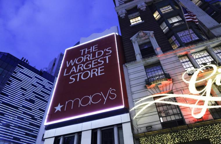 Le magasin Macy's pendant les soldes du Black Friday le 24 novembre 2023 à New York.  ( GETTY IMAGES NORTH AMERICA / KENA BETANCUR )