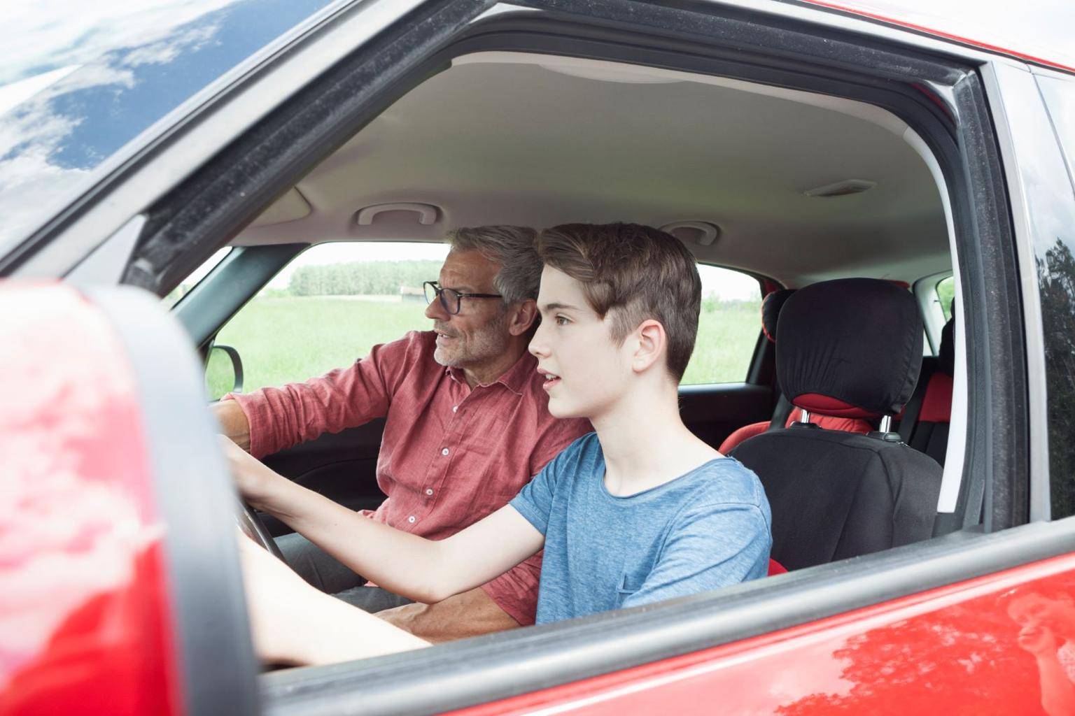 Le permis auto en conduite supervisée : l'ACC des 18 ans et plus !