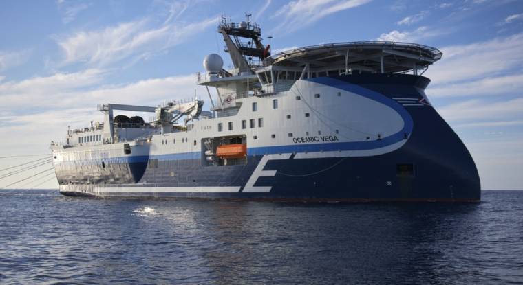 L'Oceanic Vega, un des navires exploités par CGG. (© CGG)