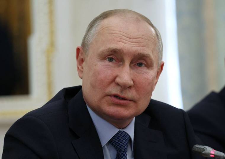 Le président russe Vladimir Poutine lors d'une réunion au Kremlin à Moscou